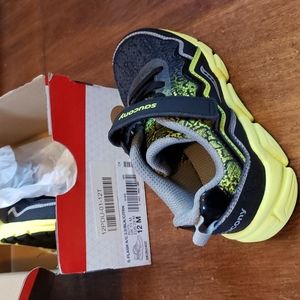Saucony boys size 12 sneakers